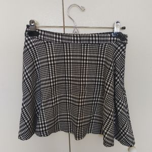 American Apparel Black and White Plaid Skirt Size Small S